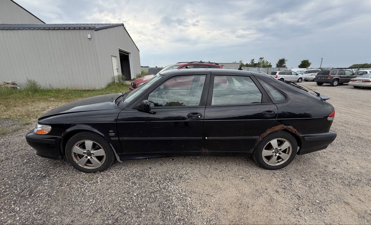 Used 2002 Saab 9-3 SE FWD image 2