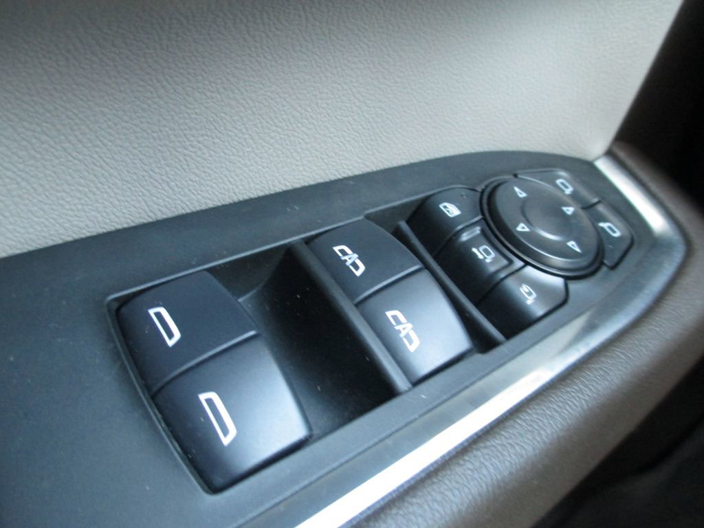 Used 2024 GMC Sierra 2500 SLT w/ SLT Premium Package image 30