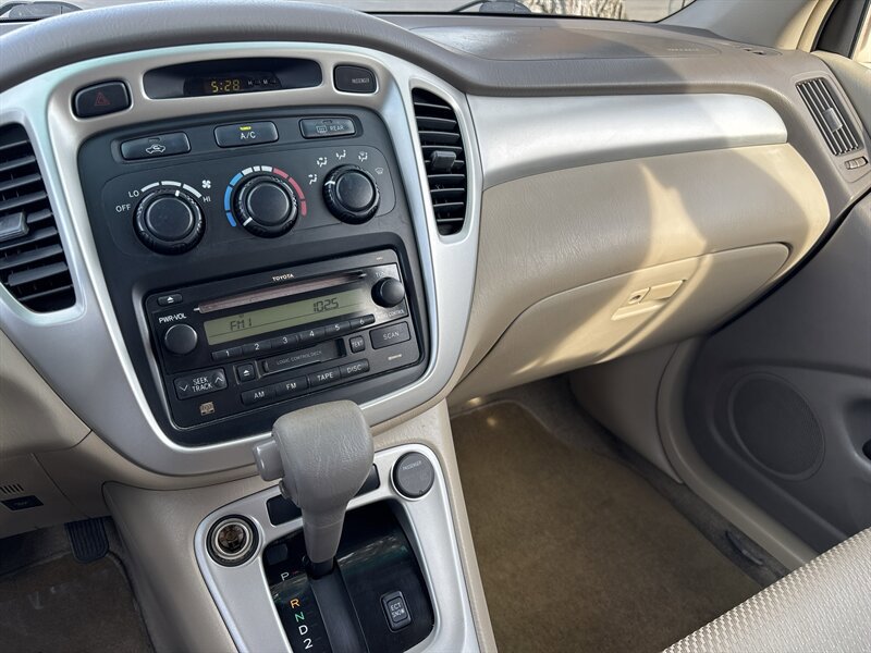Used 2005 Toyota Highlander 2WD image 41