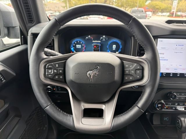 Used 2025 Ford Bronco Badlands image 17