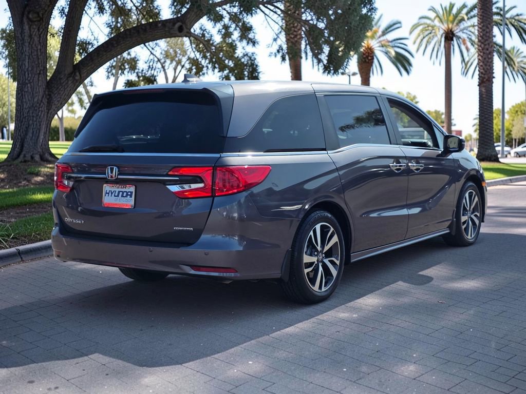Used 2024 Honda Odyssey Touring image 4