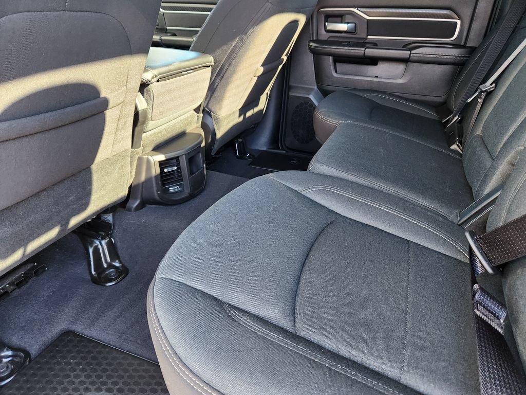 Used 2025 RAM 2500 Big Horn AWD/4WD image 9