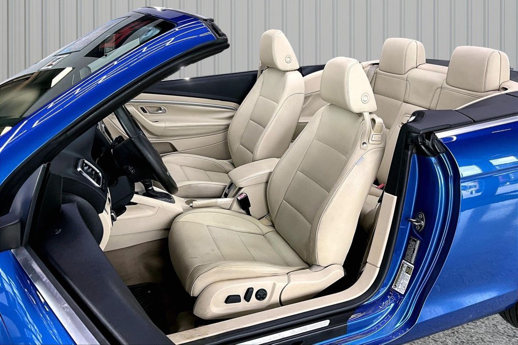 Used 2012 Volkswagen Eos Komfort FWD image 19