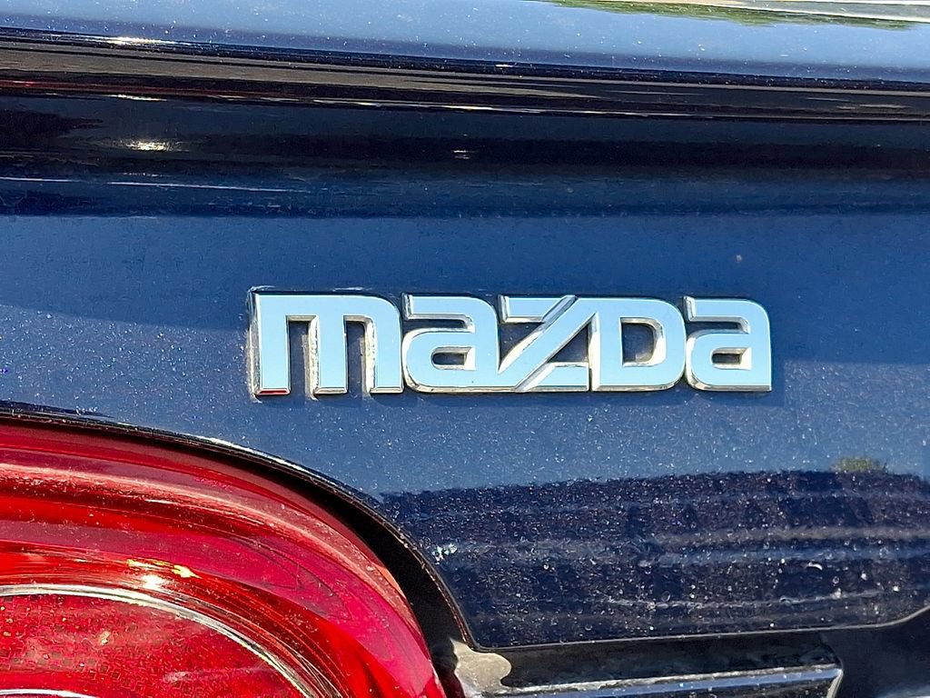 Used 2009 MAZDA MX-5 Miata Grand Touring w/ Premium Pkg RWD image 10
