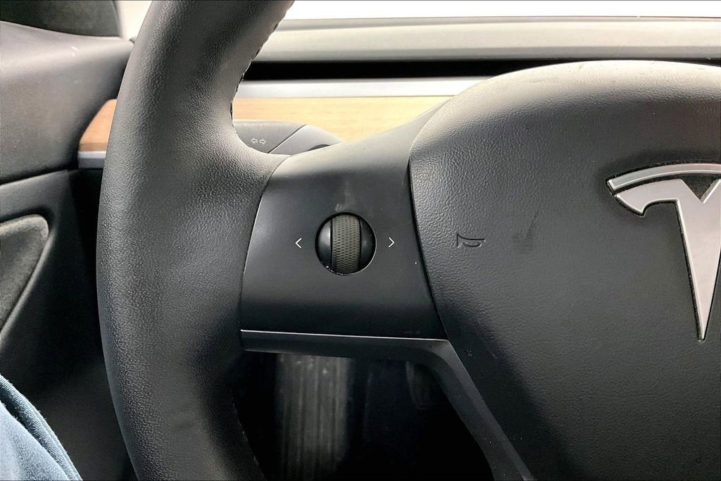 Used 2019 Tesla Model 3 Long Range image 22