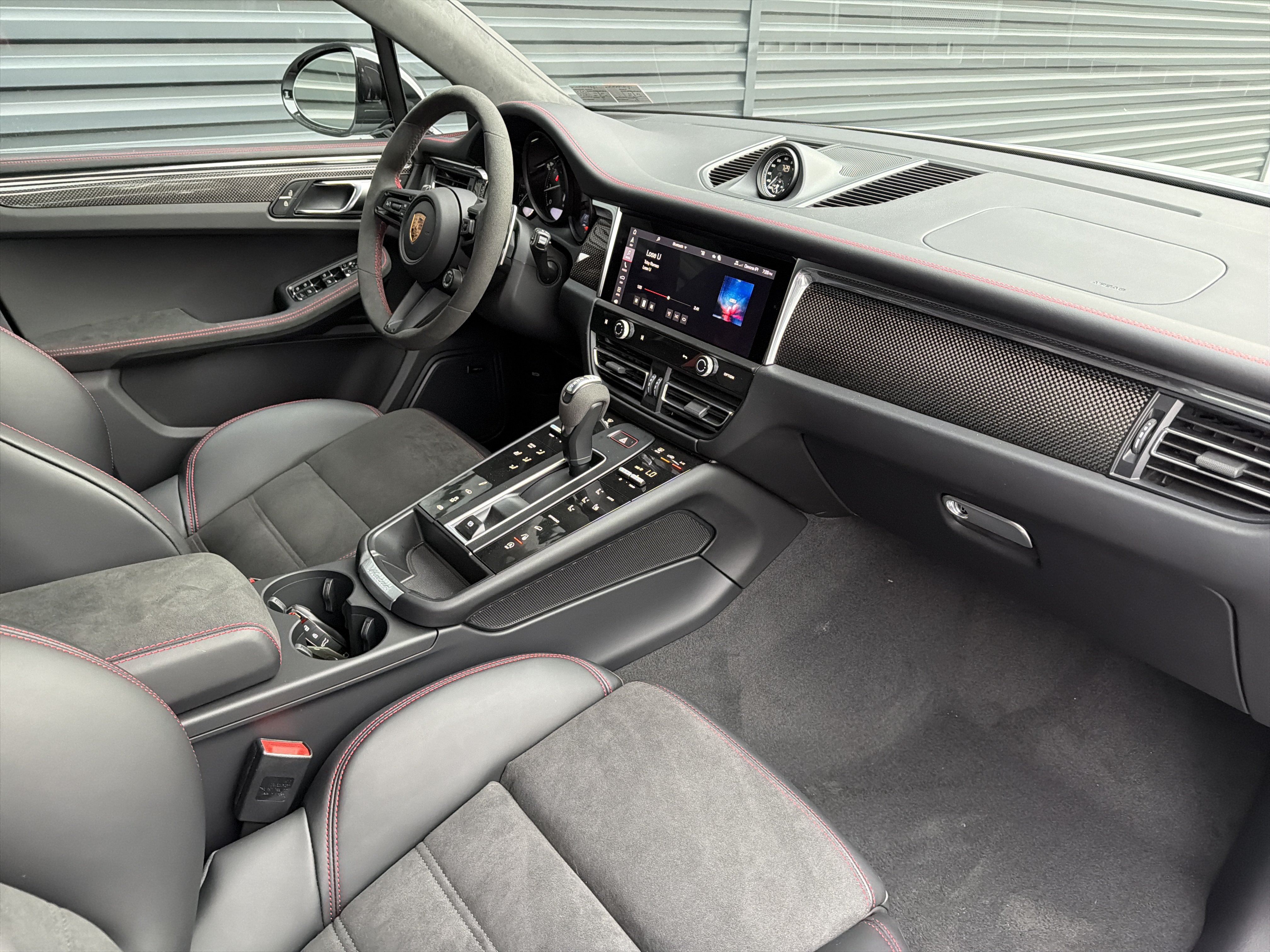 New 2026 Porsche Macan GTS AWD/4WD image 13