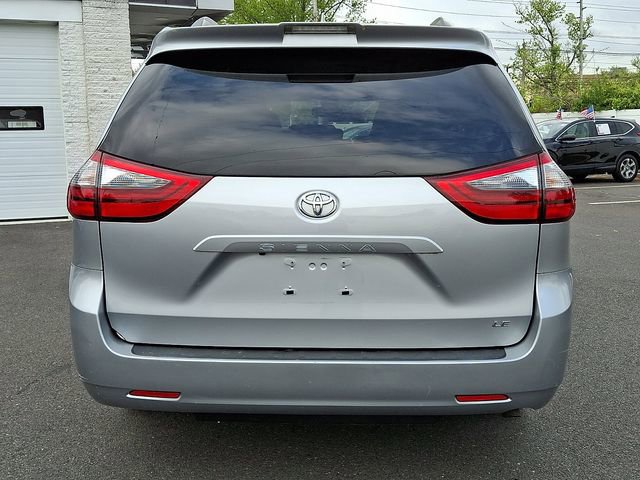 Used 2020 Toyota Sienna LE FWD image 5