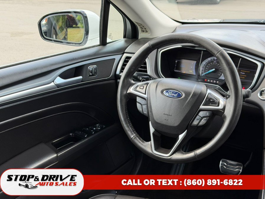 Used 2013 Ford Fusion Titanium w/ Titanium Driver Assist Pkg FWD image 13