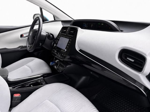 Used 2021 Toyota Prius Prime LE FWD image 24