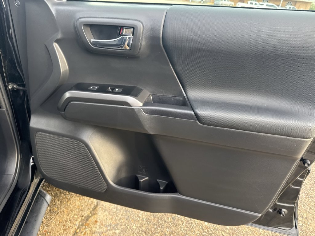 Used 2023 Toyota Tacoma TRD Sport RWD image 32