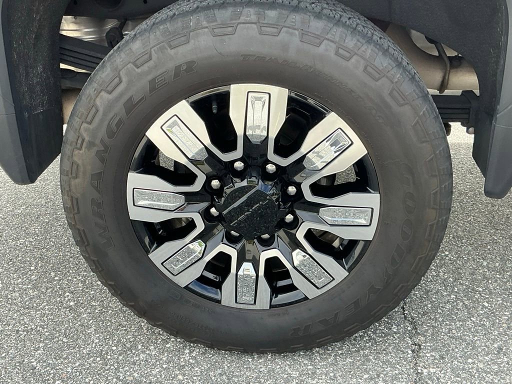 Used 2024 GMC Sierra 2500 Denali w/ Denali Reserve Package image 14