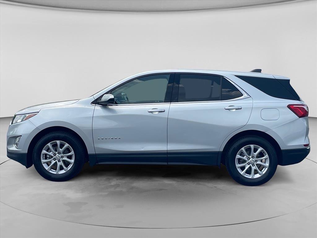 Used 2020 Chevrolet Equinox LT w/ Driver Convenience Package FWD image 4