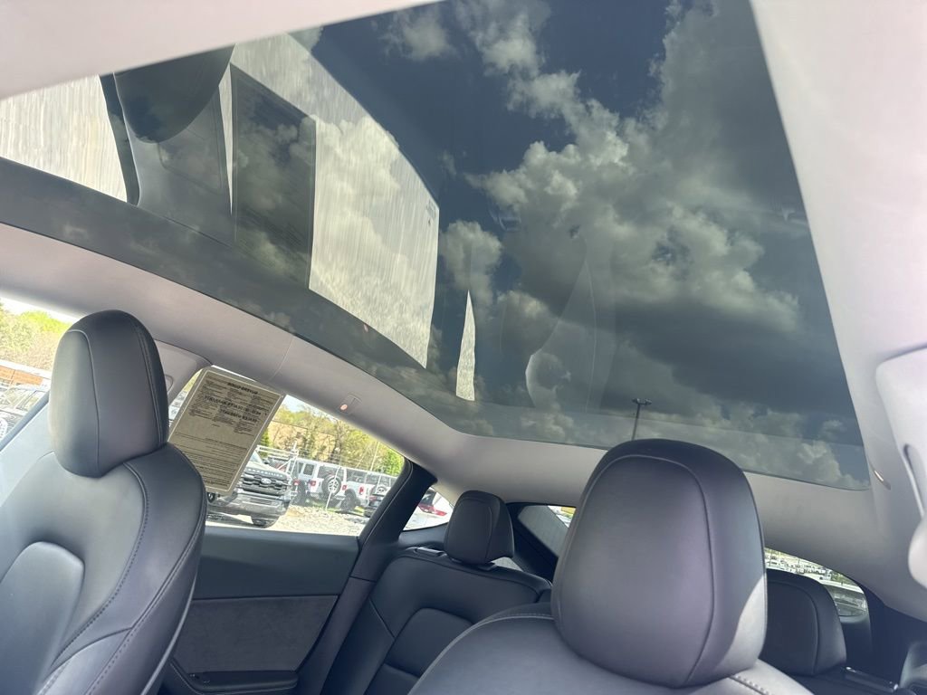 Used 2021 Tesla Model Y Performance image 11