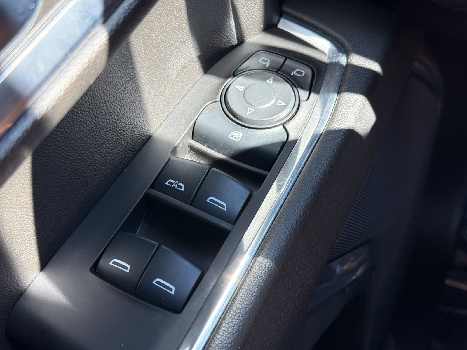 Used 2024 GMC Sierra 1500 Elevation AWD/4WD image 18