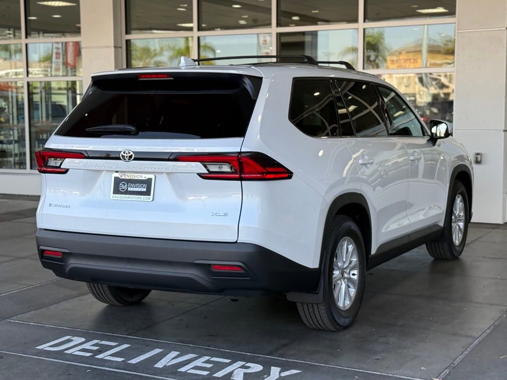 New 2026 Toyota Grand Highlander XLE image 11