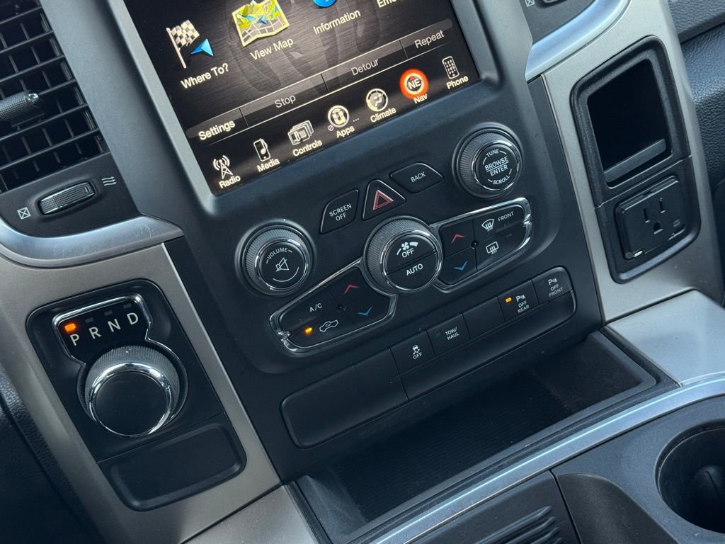 Used 2017 RAM 1500 Big Horn RWD image 30