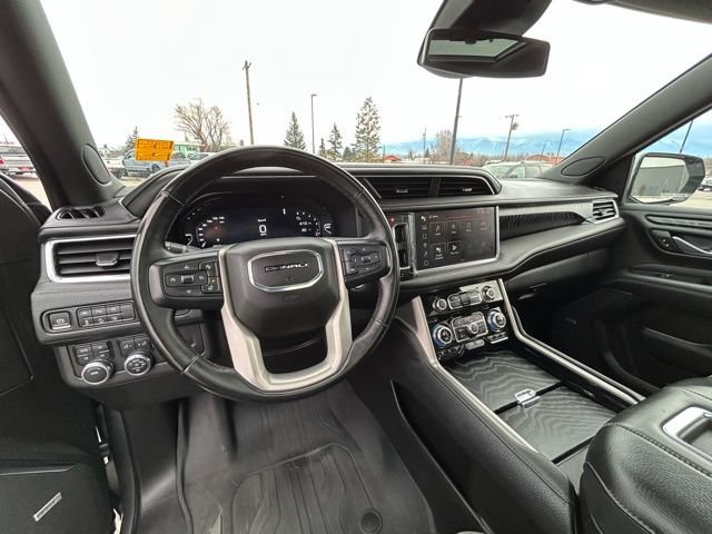 Used 2023 GMC Yukon XL Denali AWD/4WD image 28