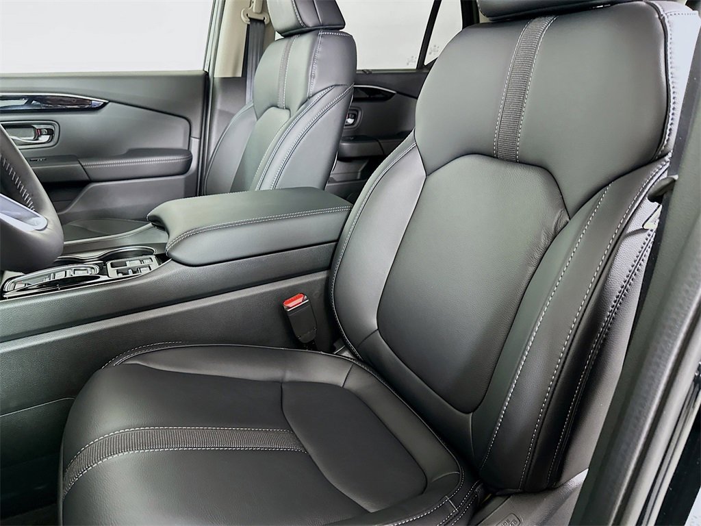 New 2025 Honda Pilot EX-L image 8