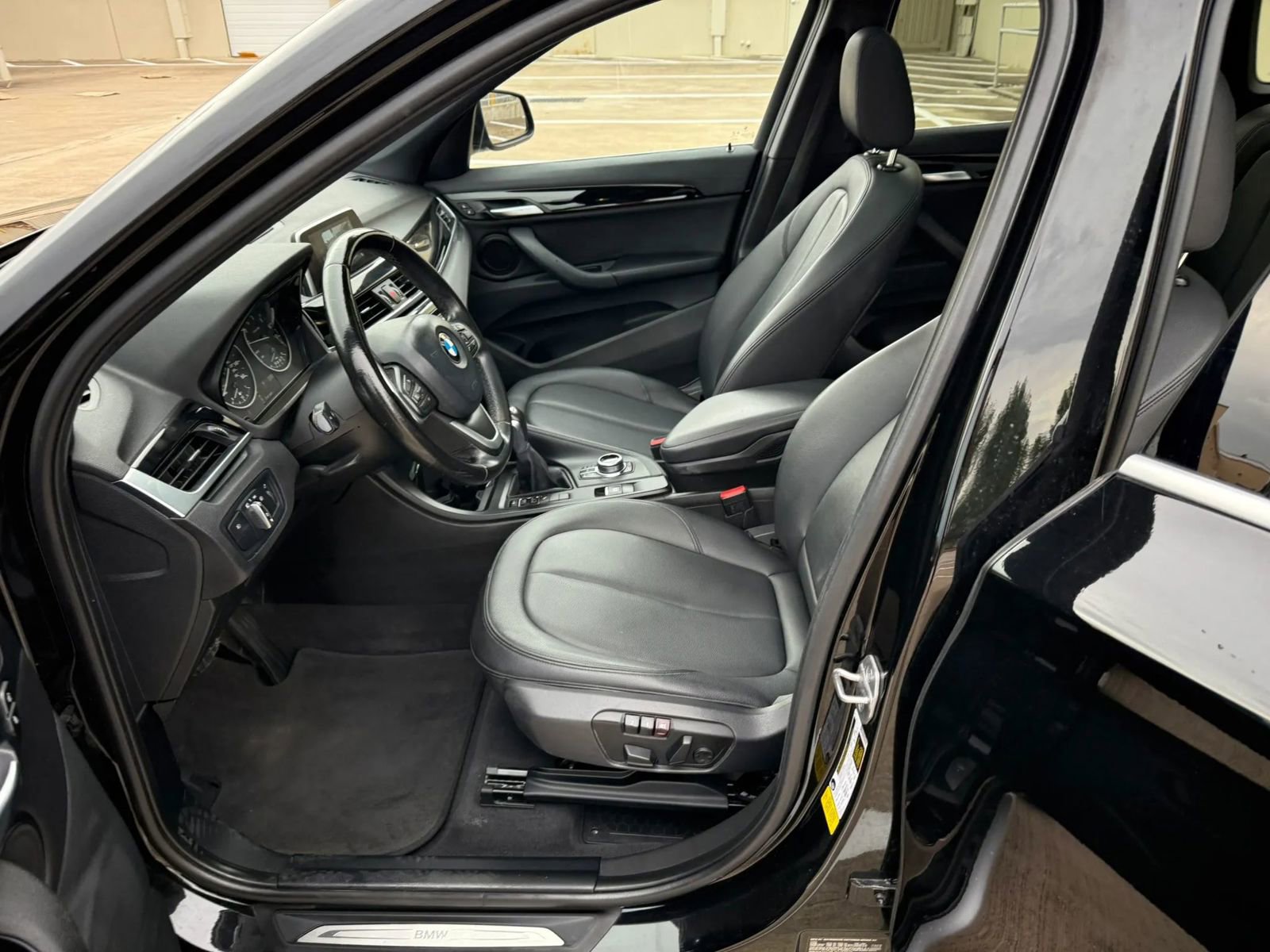 Used 2018 BMW X1 sDrive28i image 12