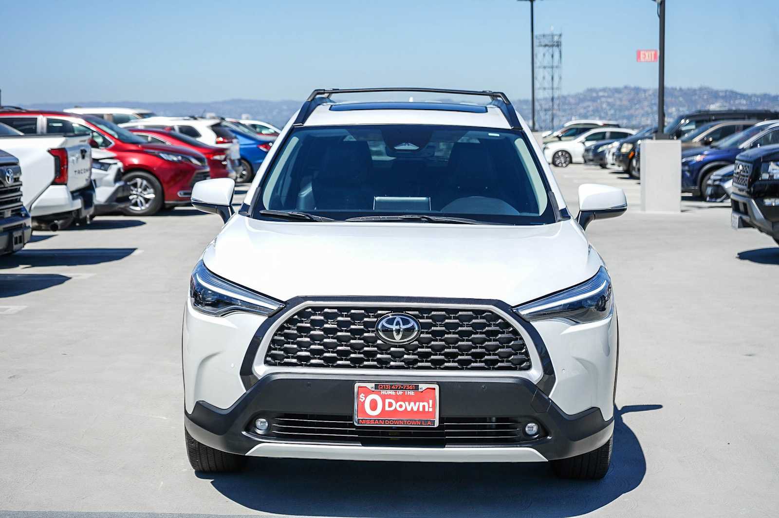 Used 2023 Toyota Corolla Cross XLE w/ Convenience Package FWD image 2