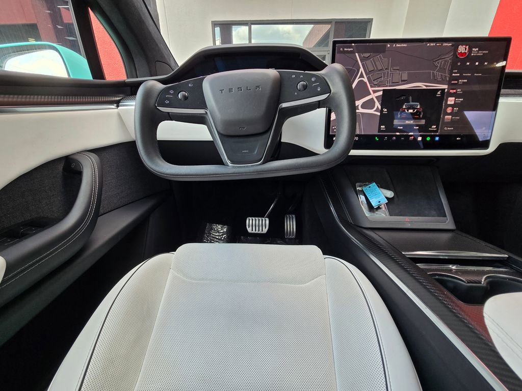Used 2022 Tesla Model X Plaid image 22