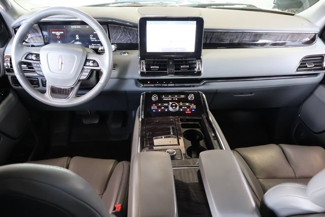 Used 2020 Lincoln Navigator Reserve RWD image 18