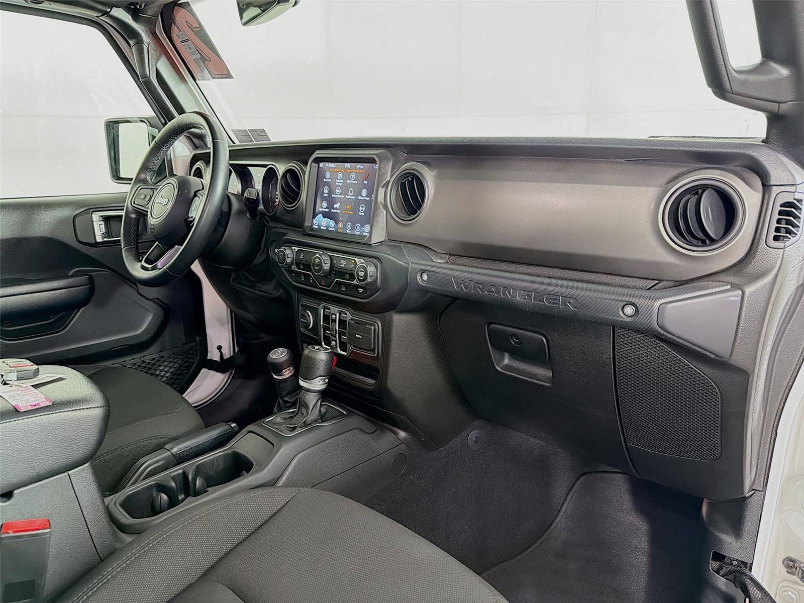 Used 2021 Jeep Wrangler Unlimited Sport AWD/4WD image 31