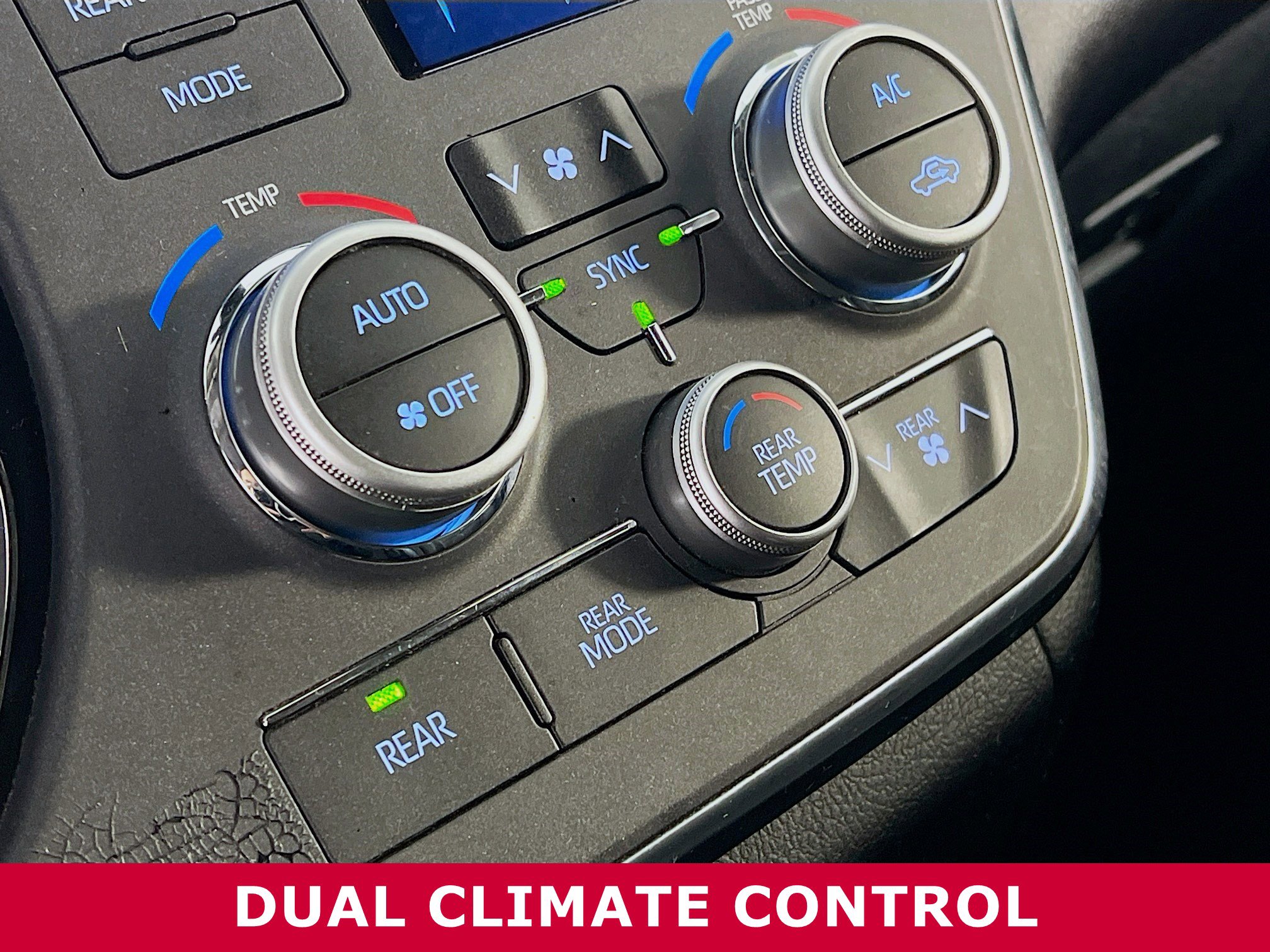 Used 2018 Toyota Sienna SE Premium image 11