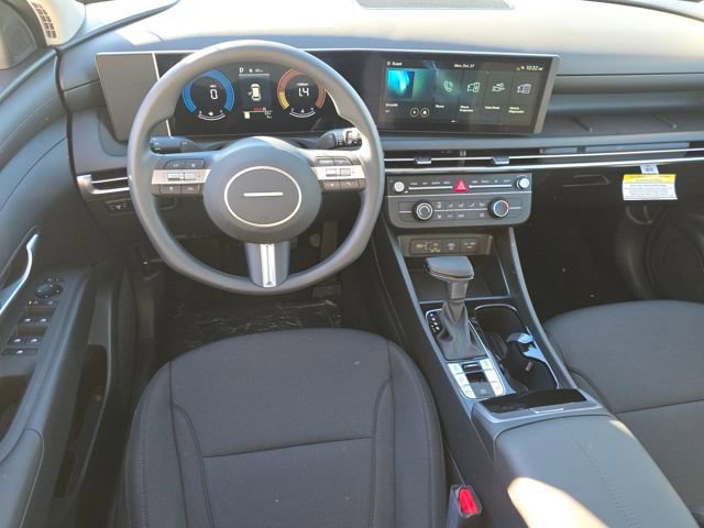 New 2026 Hyundai Tucson SE image 3