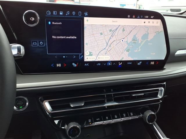 Used 2026 Chevrolet Traverse LT image 13