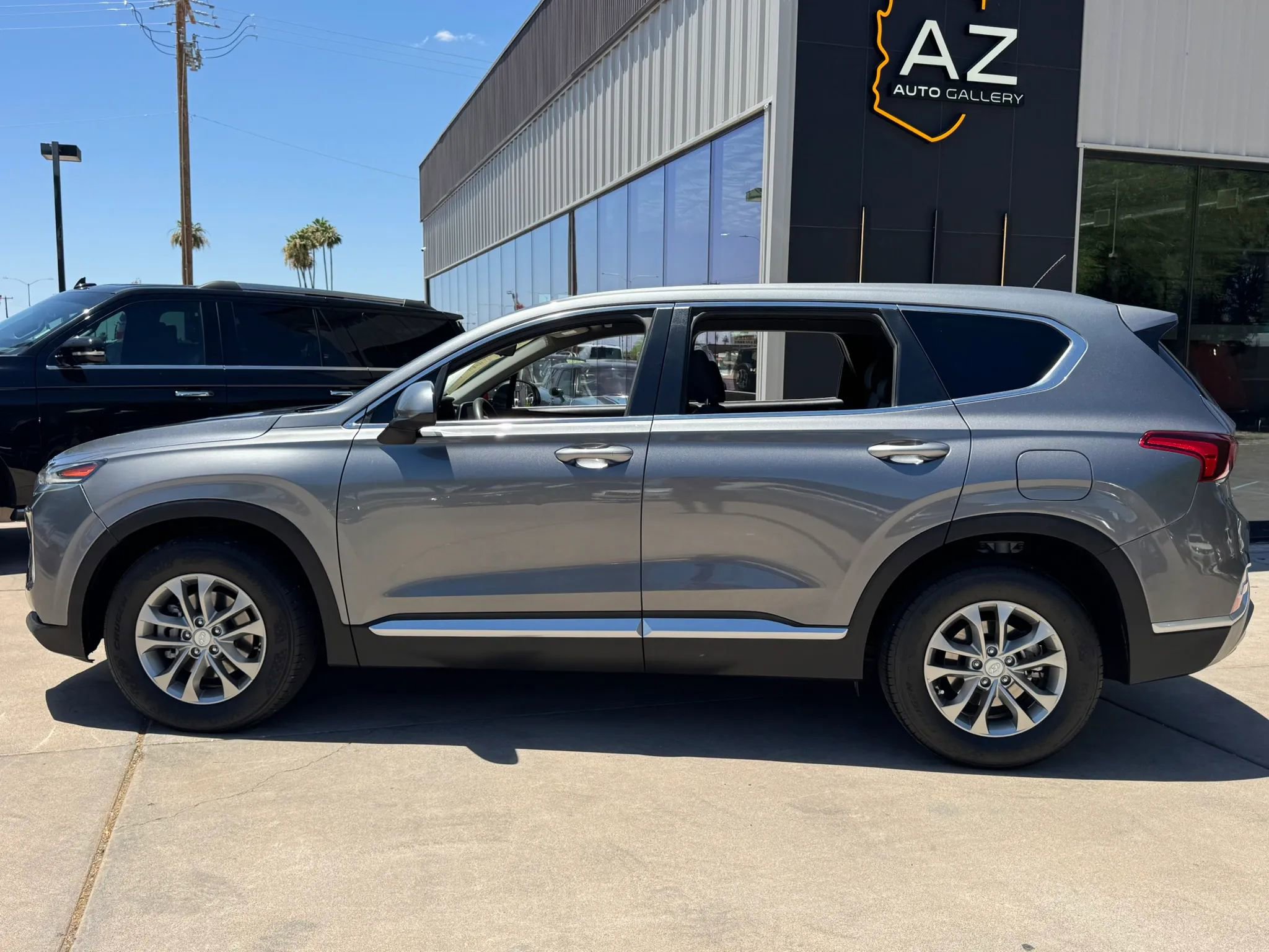 Used 2019 Hyundai Santa Fe SE AWD/4WD image 9
