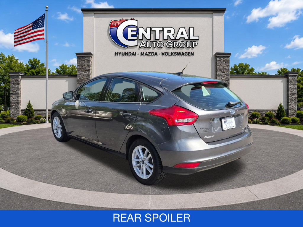 Used 2018 Ford Focus SE w/ Cold Weather Package FWD image 6