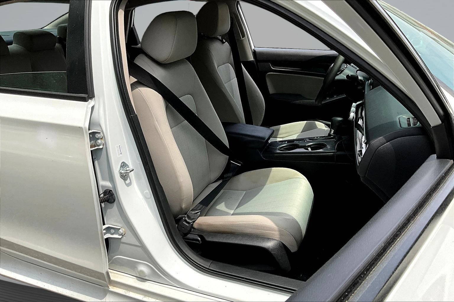 Used 2022 Honda Civic LX image 25
