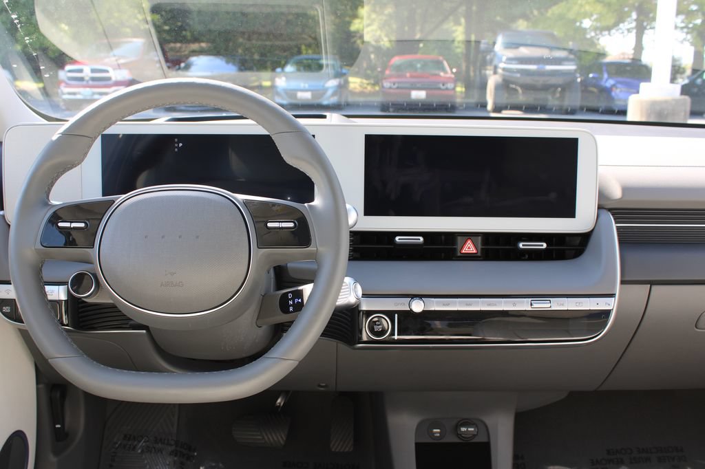 Used 2024 Hyundai Ioniq 5 Limited AWD/4WD image 15