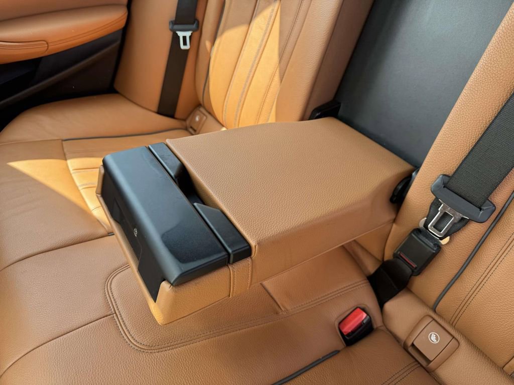 Used 2019 BMW 540i xDrive w/ Convenience Package AWD/4WD image 13