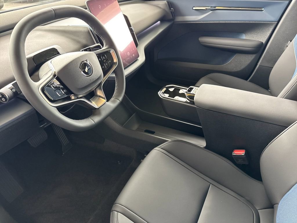 New 2026 Volvo EX30 Plus w/ Climate Package AWD/4WD image 9