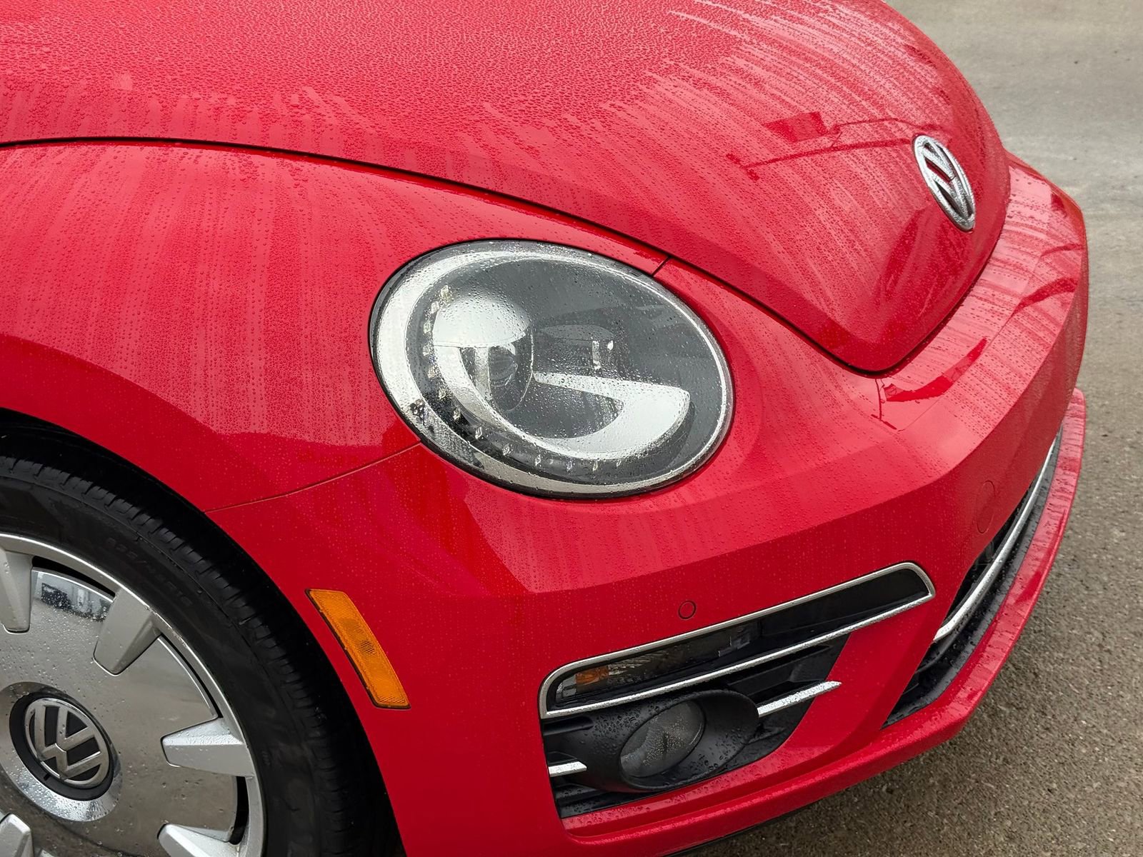 Used 2019 Volkswagen Beetle 2.0T SE image 31