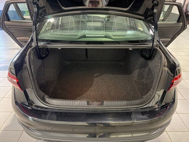 Used 2024 Volkswagen Jetta SE image 14