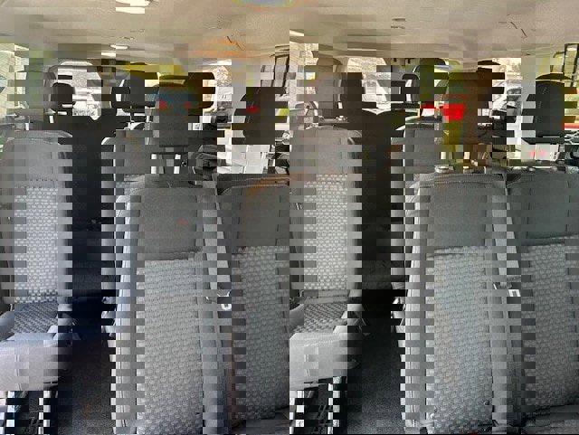 Used 2020 Ford Transit 150 XL image 7