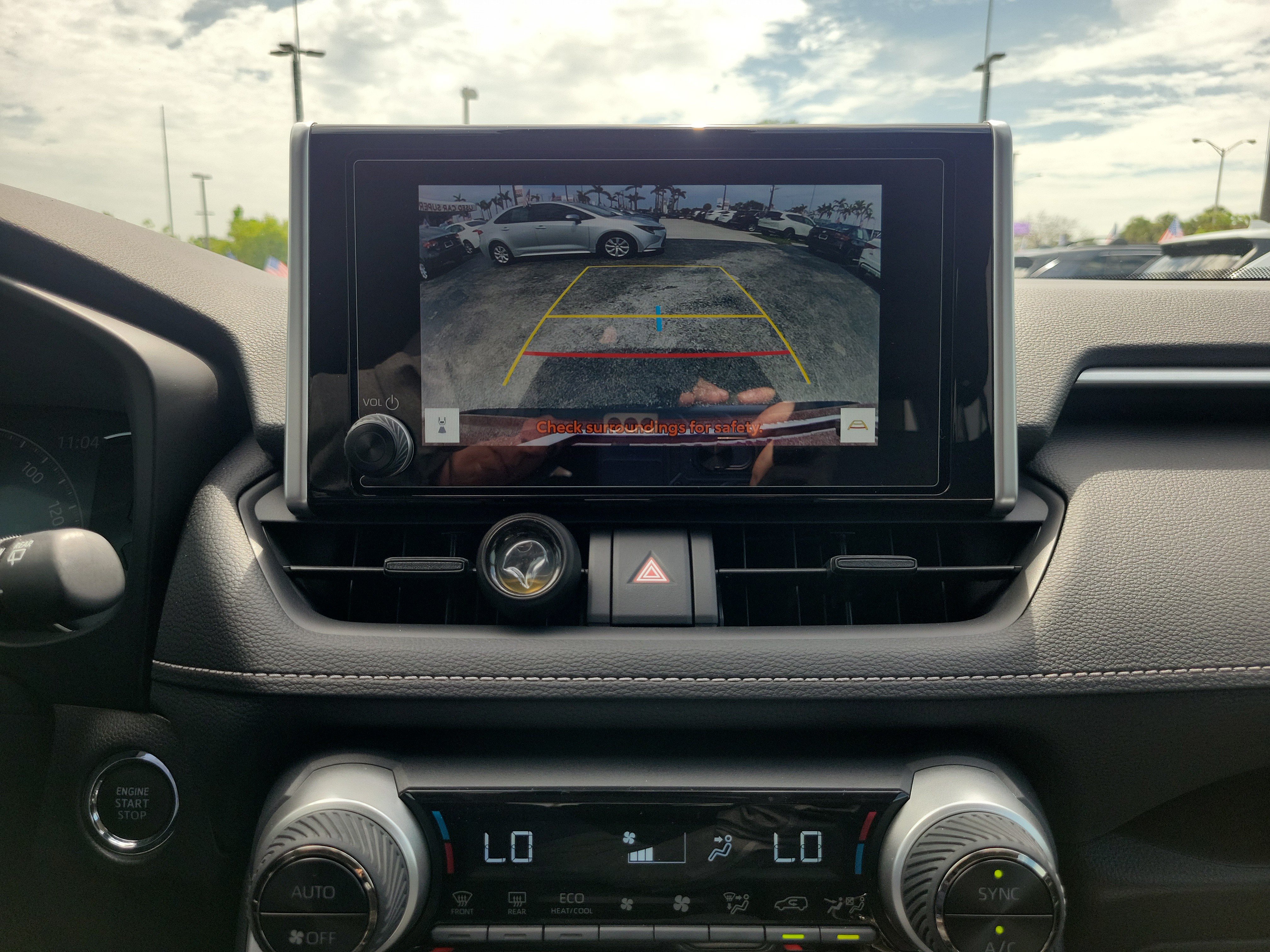 Used 2025 Toyota RAV4 XLE w/ Convenience Package FWD image 27