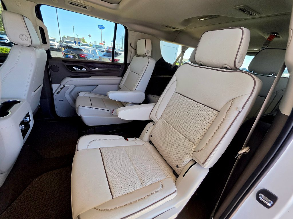 Used 2024 GMC Yukon XL Denali AWD/4WD image 79
