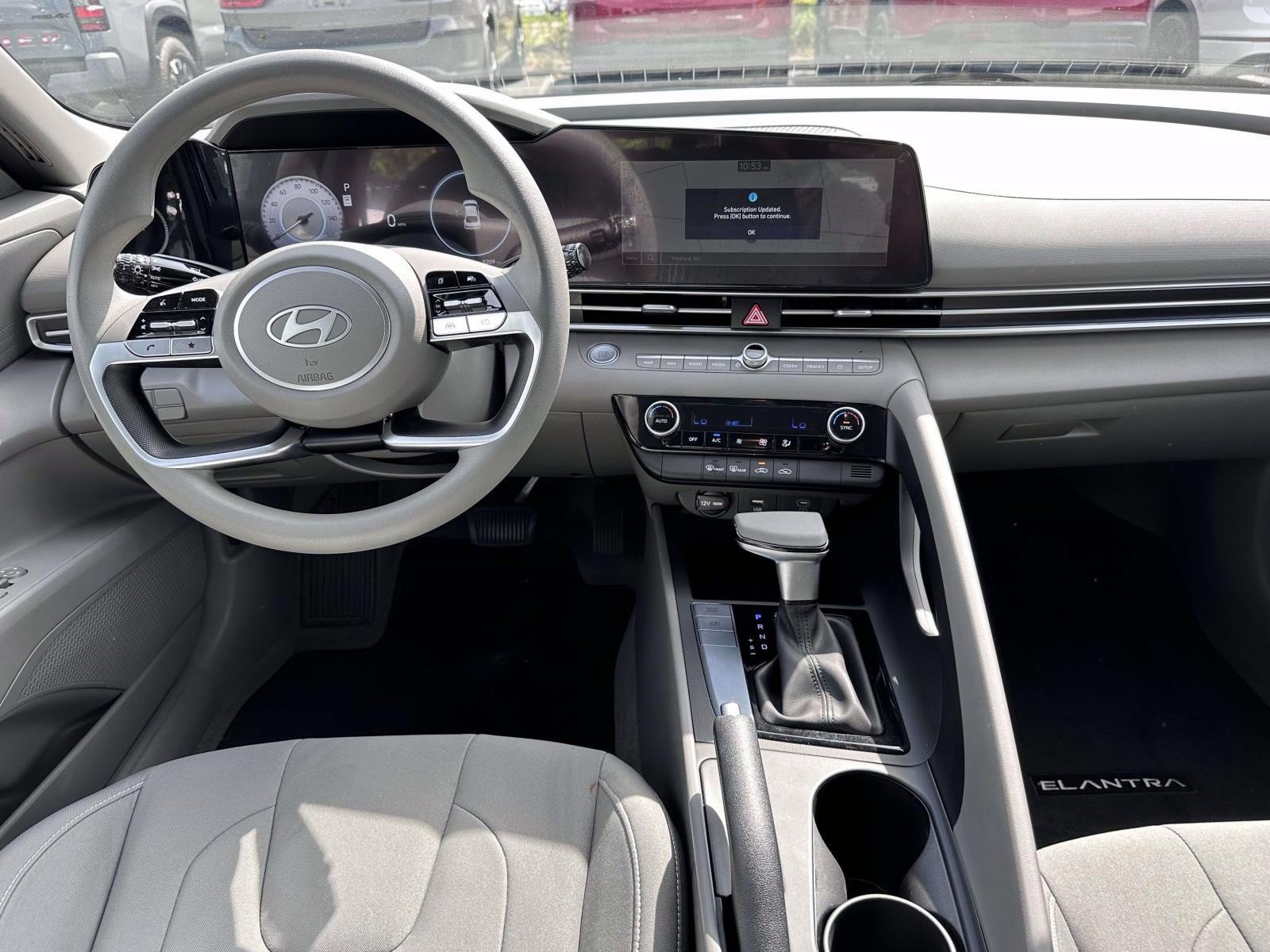 Used 2024 Hyundai Elantra SEL FWD image 14