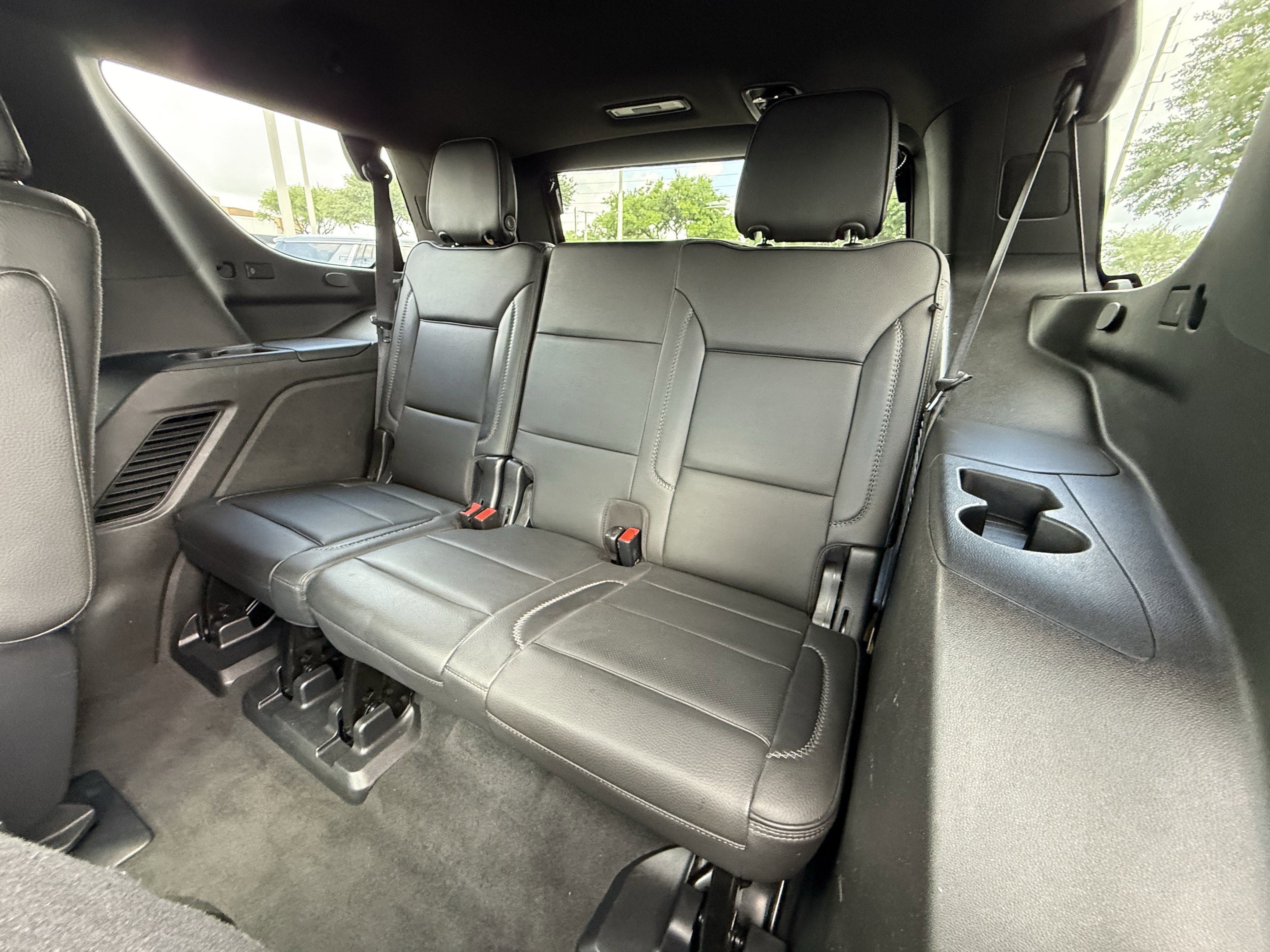 Used 2021 GMC Yukon Denali w/ Denali Premium Package RWD image 29