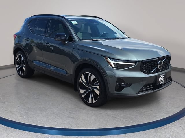Used 2026 Volvo XC40 B5 Ultra w/ Climate Package AWD/4WD image 4
