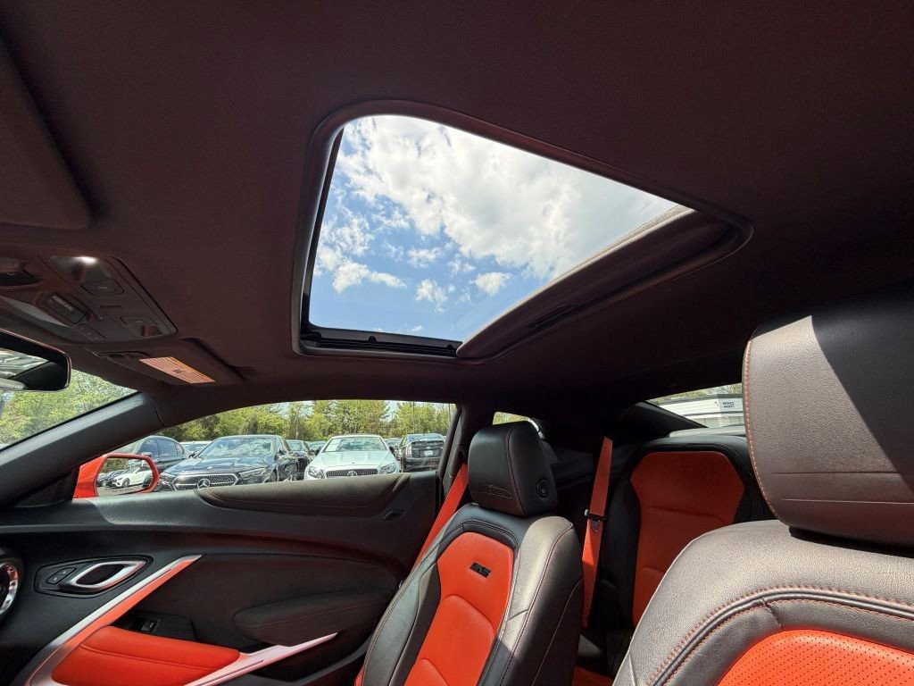 Used 2018 Chevrolet Camaro SS w/ Hot Wheels Edition RWD image 14