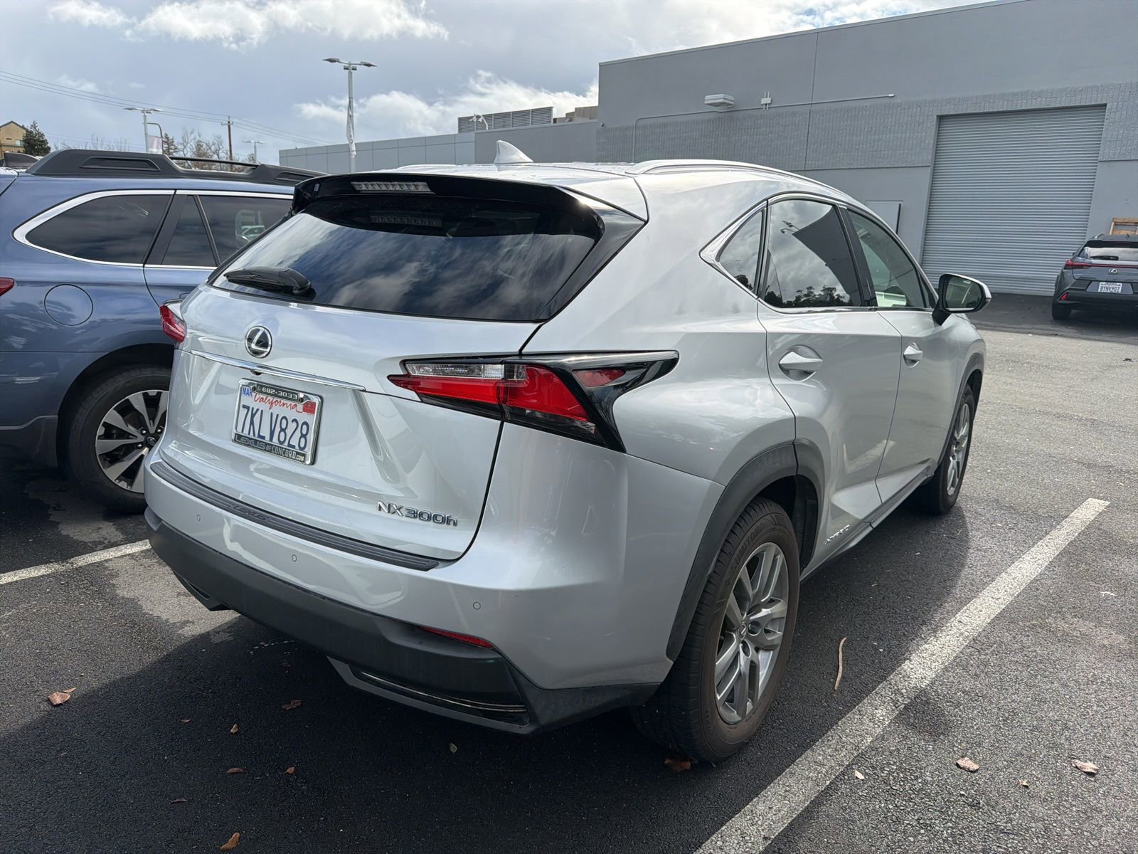 Used 2015 Lexus NX 300h AWD w/ Premium Package image 2