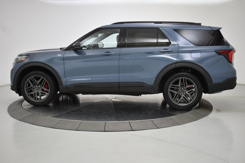 Used 2025 Ford Explorer ST-Line w/ Premium Package AWD/4WD image 17
