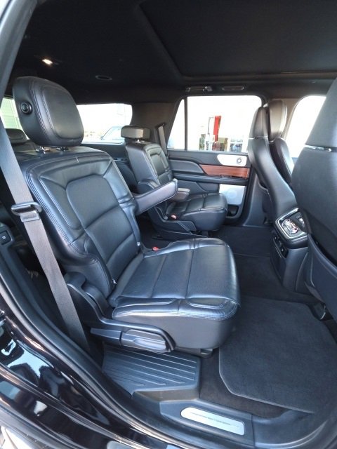 Used 2020 Lincoln Navigator Reserve image 20