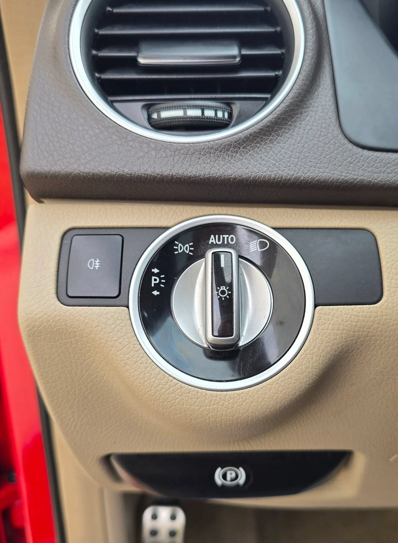 Used 2012 Mercedes-Benz C 250 Coupe image 35