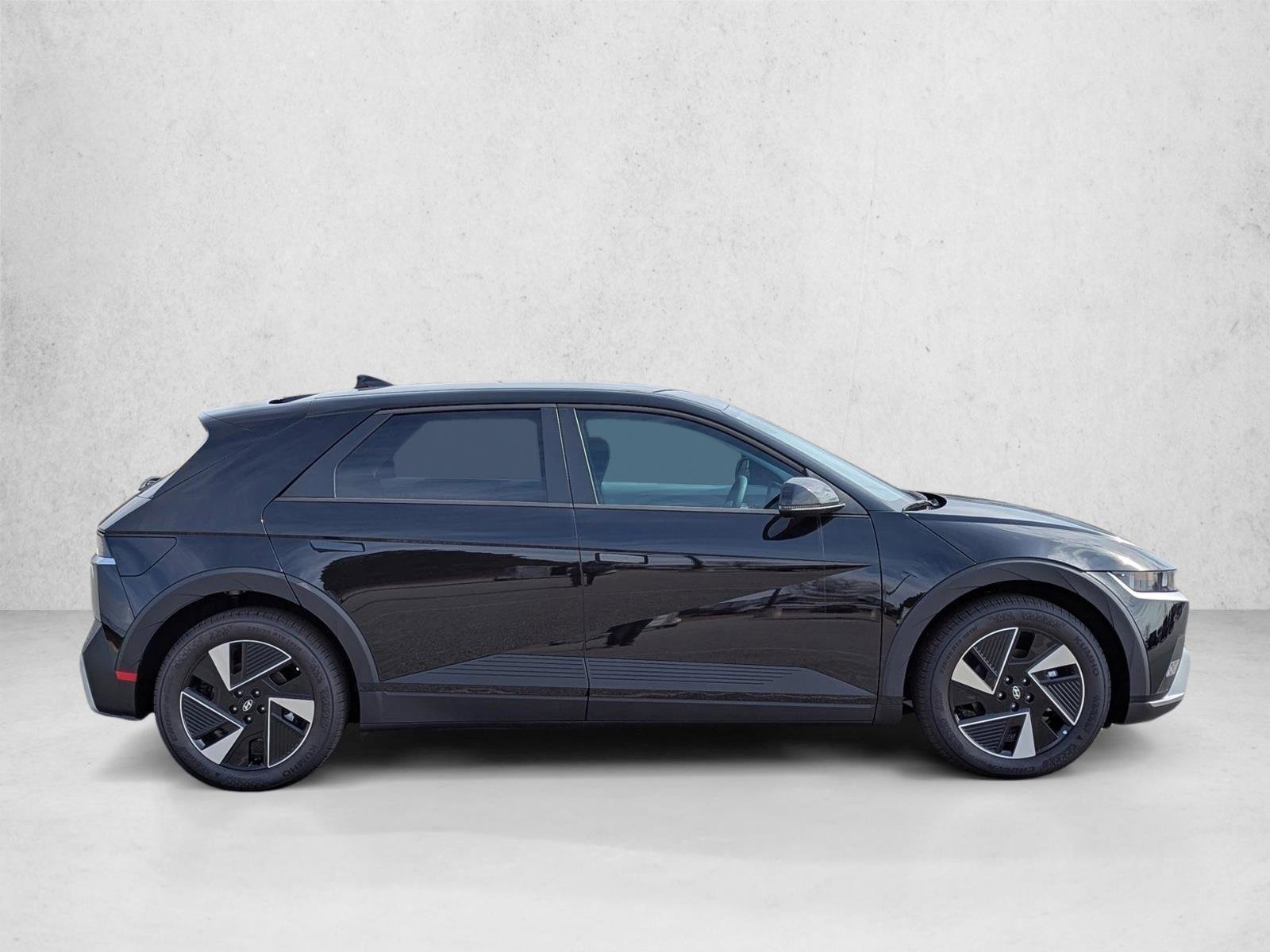 New 2026 Hyundai Ioniq 5 SE RWD image 4